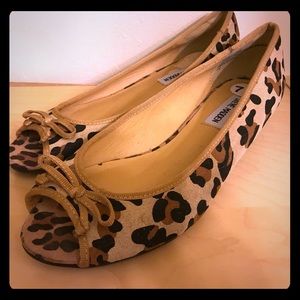 Suede Leopard Steve Madden peep toes (flat wedges)
